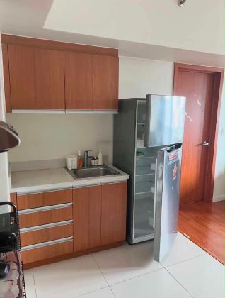 Furnished 1 Bedroom for Rent in Eton Tower Makati