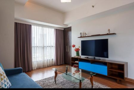 Fully Furnished 1 Bedroom Unit at Shang Salcedo Place for Rent