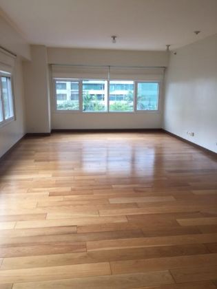 Semi Furnished 3 Bedroom with garden view at One Serendra