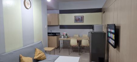 2BR with 2 Toilet and Parking Internet in Grass Residences