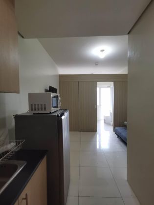 For Rent Fully Furnished 1BR Condo Unit with Balcony
