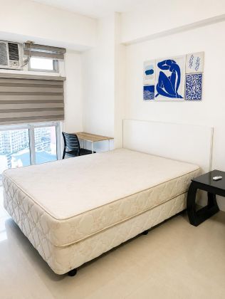 Studio Condo For Rent in Greenbelt Chancellor Makati