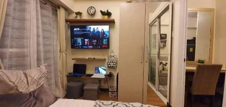 Fully Furnished 1 Bedroom Unit facing Amenities with BGC View