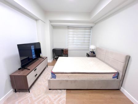 Semi Furnished Studio Unit at The Arton for Rent