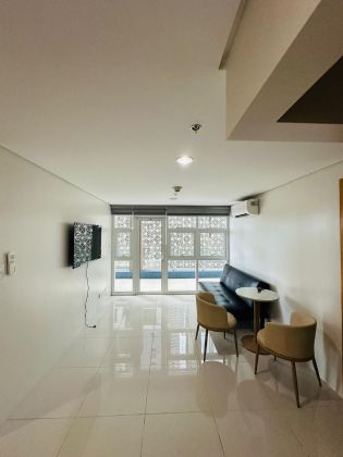 2BR Semi Furnished Garden Suite Unit for Rent Park Avenue BGC