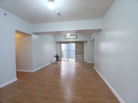 Semi Furnished 1 Bedroom Unit at Two Maridien for Rent