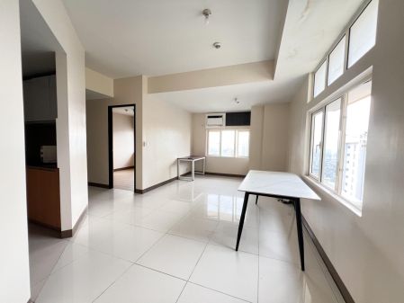 Nice 3BR Penthouse Unit in San Antonio Residences Makati
