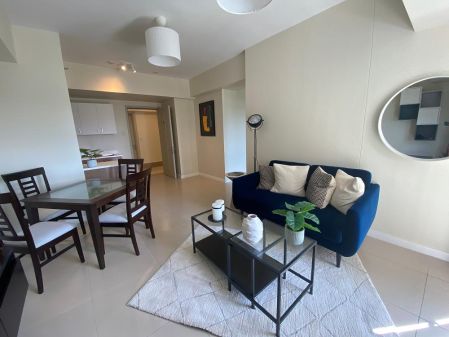 For Lease 2 Bedroom Unit in The Vantage by Rockwell Kapitolyo