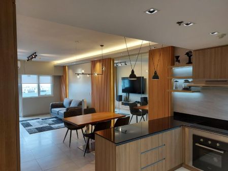 Fully Furnished 2 Bedroom in the Royalton at Capitol Commons