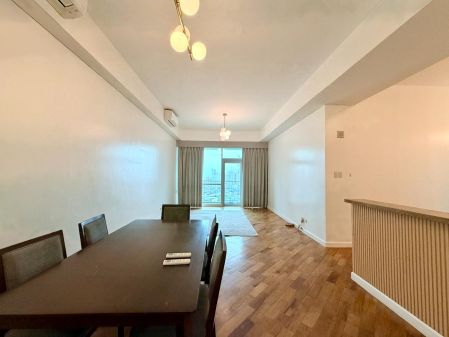 Nicely Furnished 2 Bedroom Condo in Manansala Tower at Rockwell