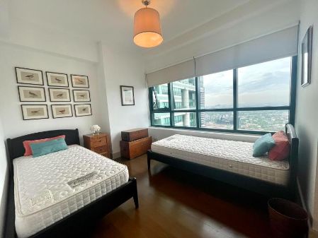 For Lease 2 Bedroom Unit in Edades Tower and Garden Villas