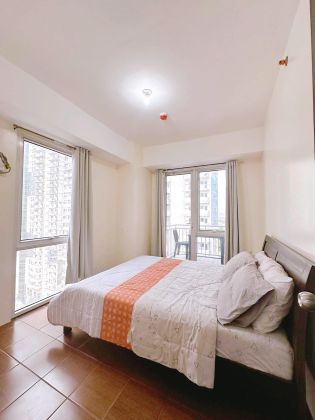 KASARA15XT2: For Rent Fully Furnished 2BR with Balcony in Kasara