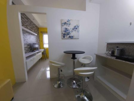 Fully Furnished 1 Bedroom Unit at the Pearl Place for Rent