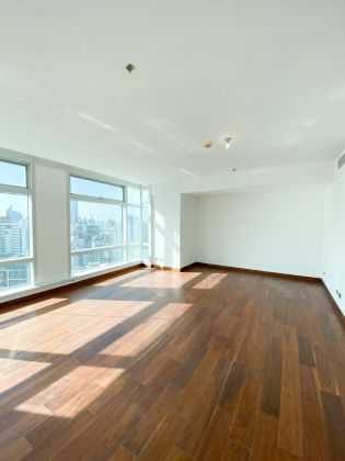 3BR Unfurnished unit at Two Roxas Triangle Dasmarinas Tower, Maka