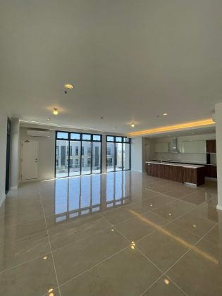 Unfurnished 3 Bedroom Unit at Arbor Lanes for Rent