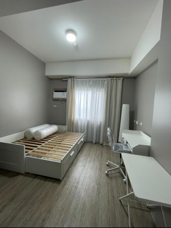 Torre Lorenzo Loyola Studio for Rent Katipunan QC