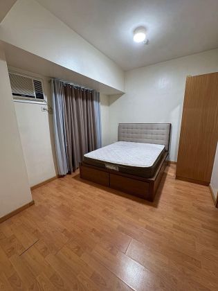 Fully Furnished 1 Bedroom Unit at Trion Towers for Rent