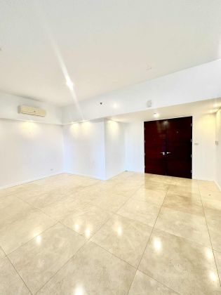 For Lease 3BR with Den at Grand Hyatt Residences BGC