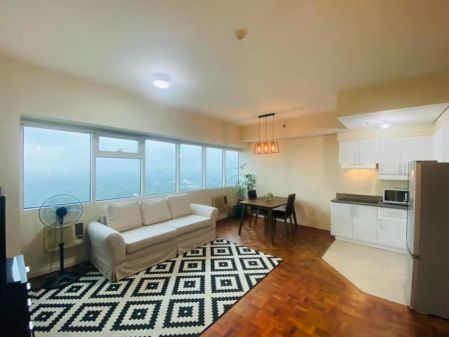 Fully Furnished 2BR for Rent in Fifth Avenue Place Taguig