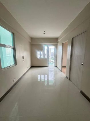Unfurnished 2 Bedroom Unit at Suntrust Solana for Rent