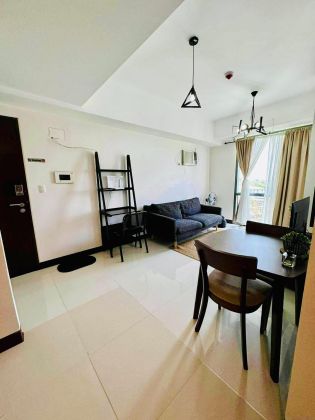 For Rent Fully Furnished 1 Bedroom at Viceroy Residences