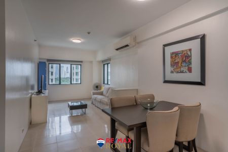 Fully Furnished 3BR Condo for Rent in Penhurst Park Place Taguig