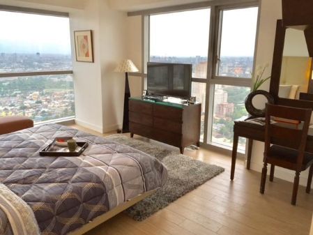 Fully Furnished 3BR for Rent in One Shangrila Place Pasig