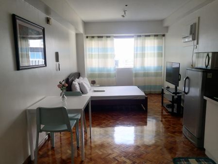 Furnished Studio The Columns Ayala Avenue for Rent