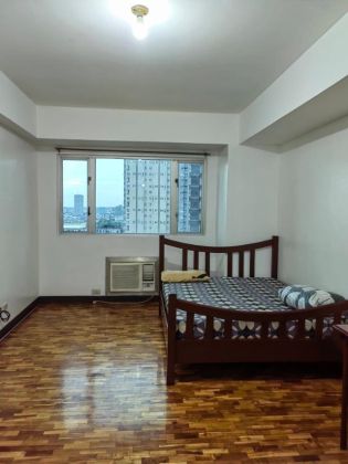 Fully Furnished Studio Unit at Oriental Garden for Rent