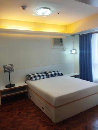 Fully Furnished 2 Bedroom Unit at The Columns Ayala Avenue