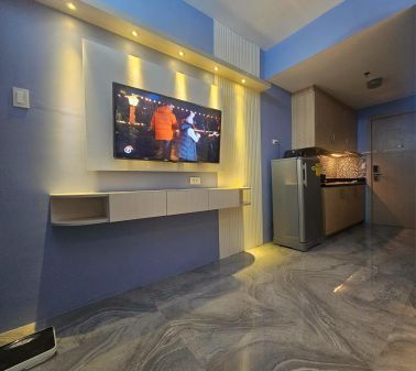 Fully Furnished Interior Designed 1 Bedroom Unit with Balcony