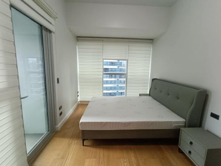 Fully Furnished 1 Bedroom Unit at The Seasons Residences