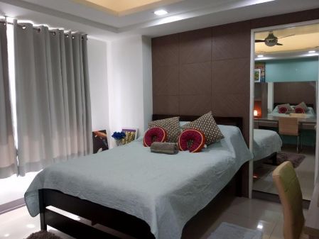 Comfortable Spacious Studio in Calyx Centre Cebu