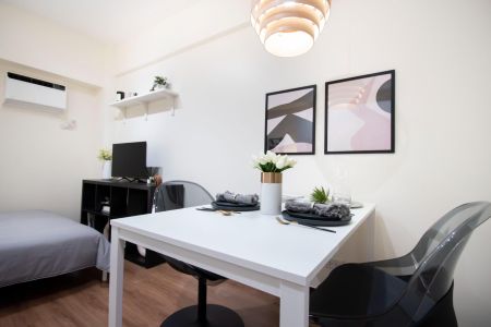 Studio Fully Furnished Condo Unit for Rent in The Camden Place