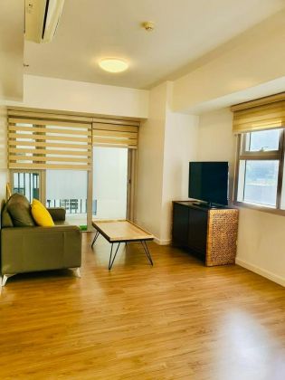 For Rent 1 Bedroom Condo at One Maridien Bgc Fully Furnished
