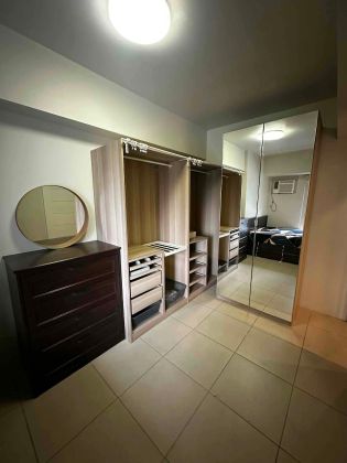 Fully Furnished 1 Bedroom in Bgc Taguig