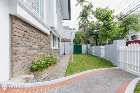 3BR House for Rent in Bel Air Village Makati