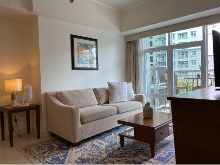 3 Bedroom Fully Furnished at Red Oak Two Serendra