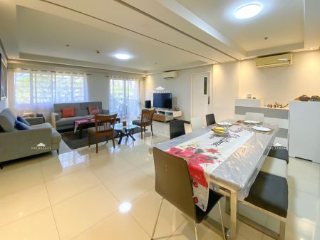 3 Bedroom Condo in Tuscany Private Estate McKinley Taguig