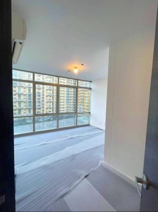 Unfurnished 3BR with Balcony at East Gallery Place