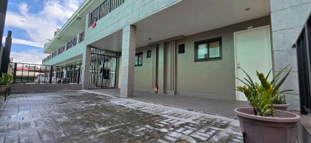Your Ideal 1 Bedroom Unit 49 SQM Convertible with 20 SQM Lanay & 