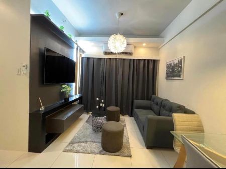 2 Bedrooms for Rent in Madison Parkwest BGC Taguig City