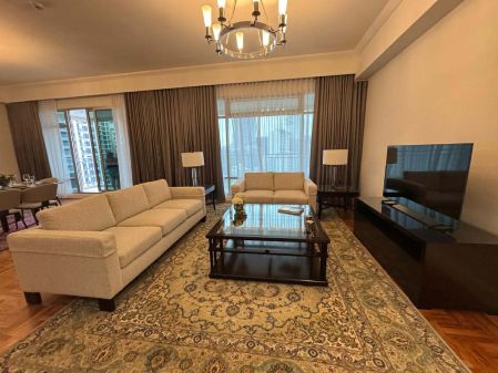 For Lease 3 Bedroom at Four Seasons