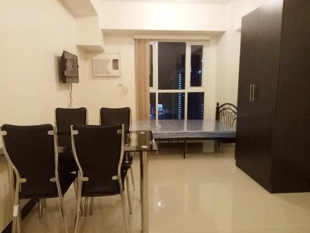 Fully Furnished Studio Unit in Axis Residences Mandaluyong