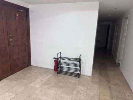 Clean and Spacious 3 Bedroom Condominium Unit