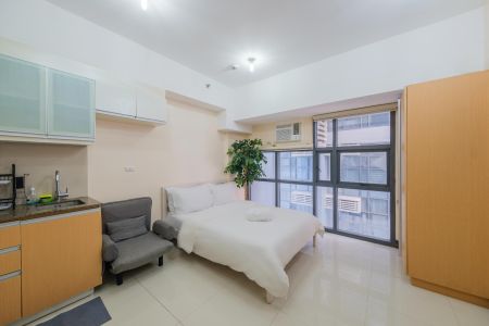 Stay Here Fully Furnished Studio at Viceroy Residences McKinley