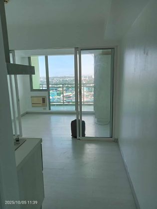 Live the Beach Life in the City 1BR Condo with Balcony and Parkin