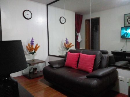 2 Bedroom Fully Furnished Condo in Hampton Gardens for Rent
