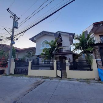 4BR House for Rent in Palacious Grande Collinwood Subdivision