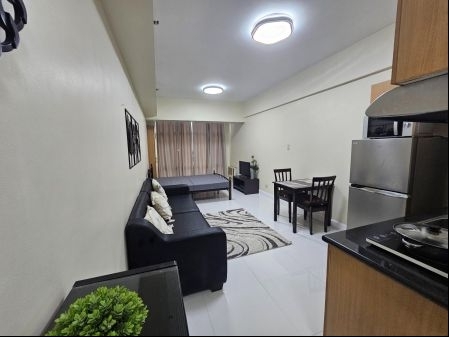 Rush Modern Renovated Studio near CEU Makati 